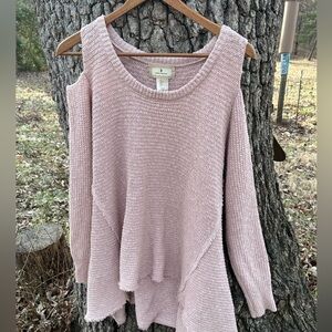 ⭐️Ruby Moon Cut Out Sweater in size L